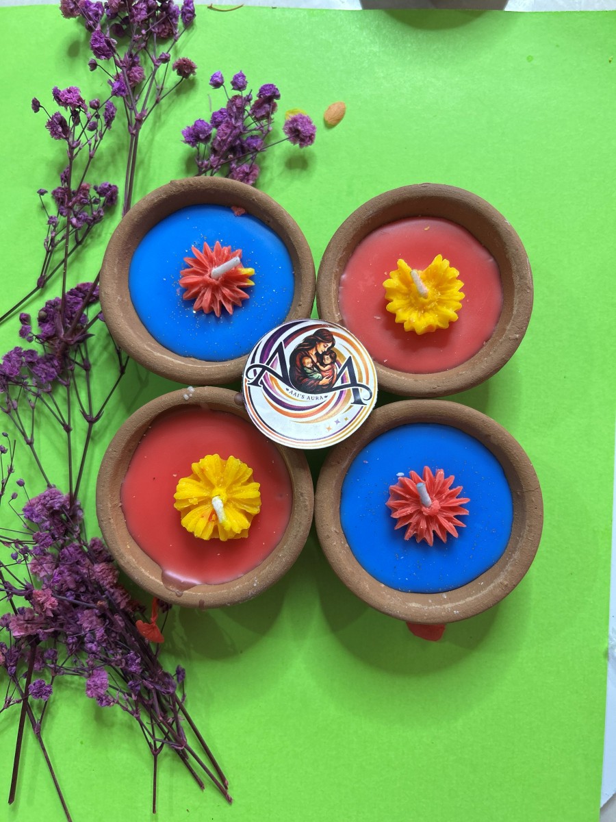 Second view of the blue and red clay diya pack